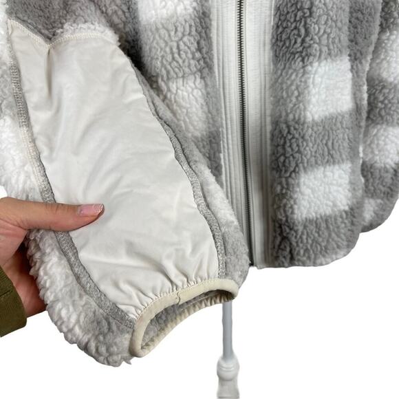 A&F Sherpa Check Fleece Plaid Full Zip Jacket Coat Gray and White Size Medium - Picture 4 of 16